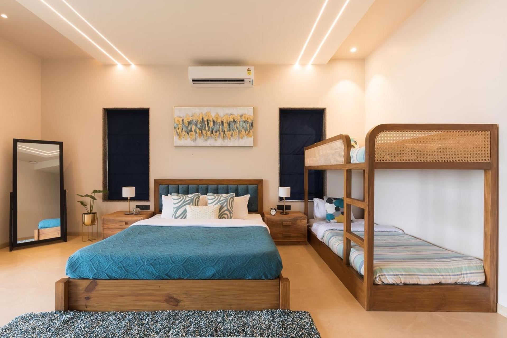Pearl Lakeview Mansion By Stayvista - Lakeside Villa With Infinity Pool, Jacuzzi, In-House Theatre & Games Room Igatpuri Exterior photo